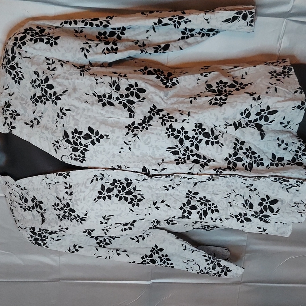 Cato Flowered Gray Blouse